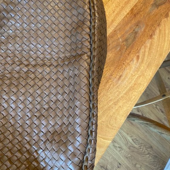 Bottega Veneta Intrecciato Shoulder Bag ~ Large ~ - Picture 8 of 12